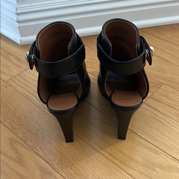 Givenchy Black Women's Shoes - Picture 4 of 5